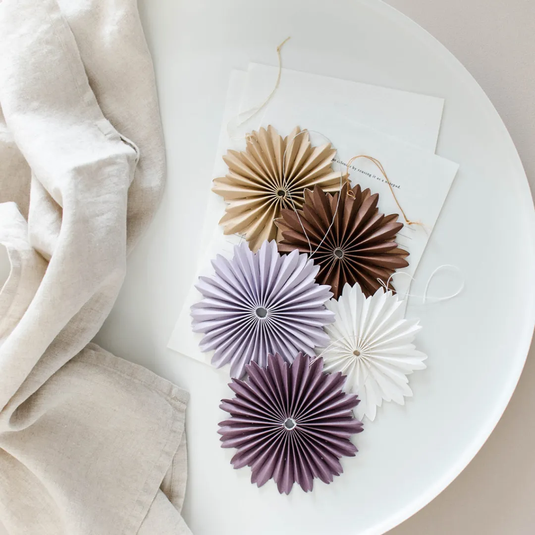 paper_hanging_star_orname_1-3.webp Nordic Rooms Paper Hanging Star Ornament Lilac^ Christmas Baubles And Decor