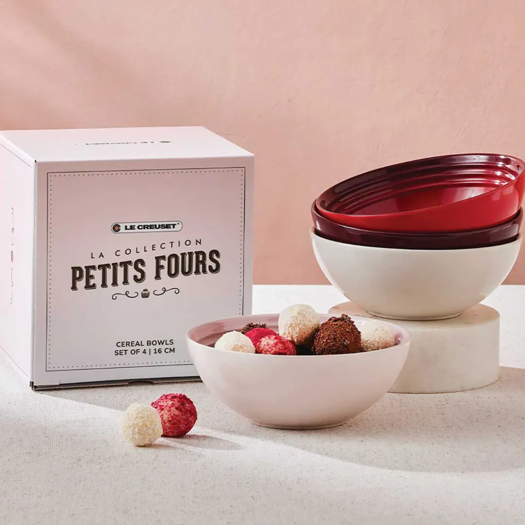 petite_fours_cereal_bowls_1.webp Le Creuset Petite Fours Cereal Bowls Set / 4^ Serving