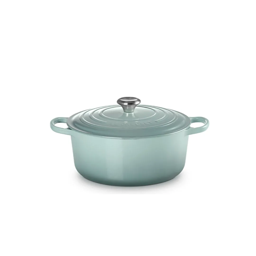 signature_round_casserole_0-2.webp Le Creuset Signature Round Casserole Sea Salt 24cm^ Cookware