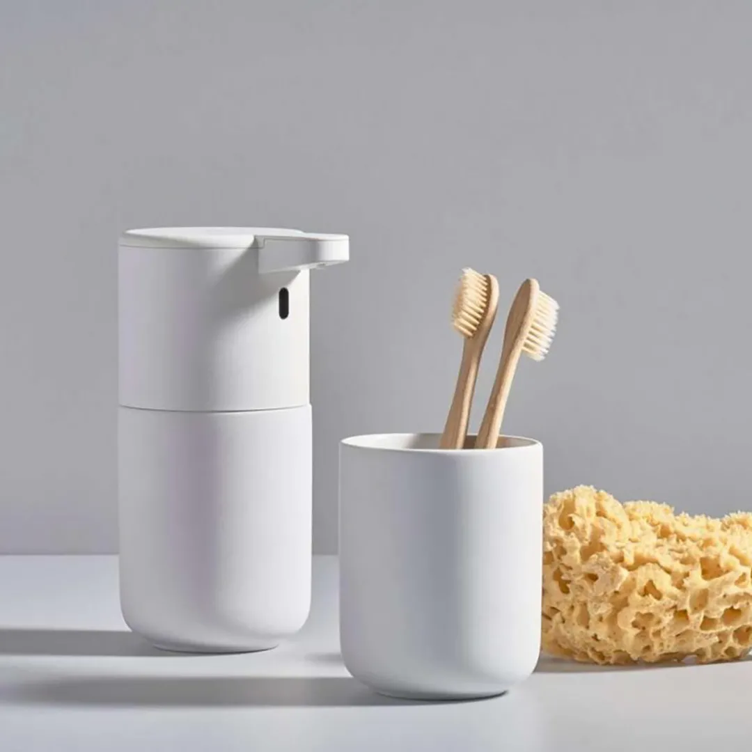 ume_toothbrush_holder_whi_1.webp Zone Ume Toothbrush Holder White^ Other | Bathroom